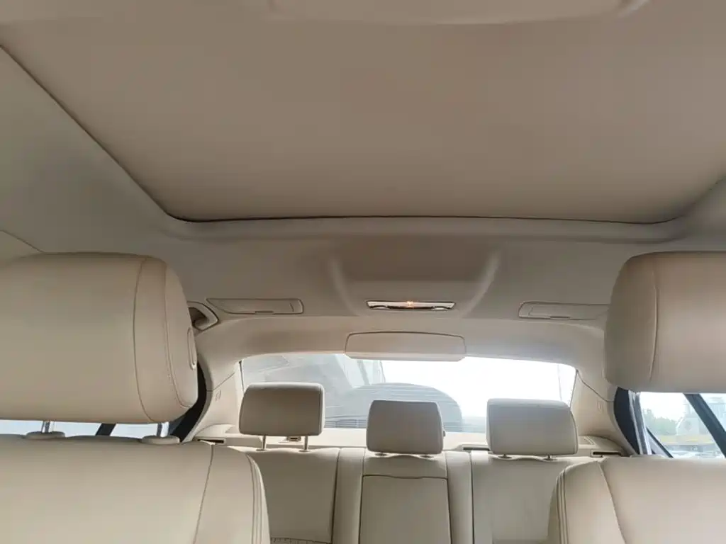 BMW 5 Series — миниатюра 18