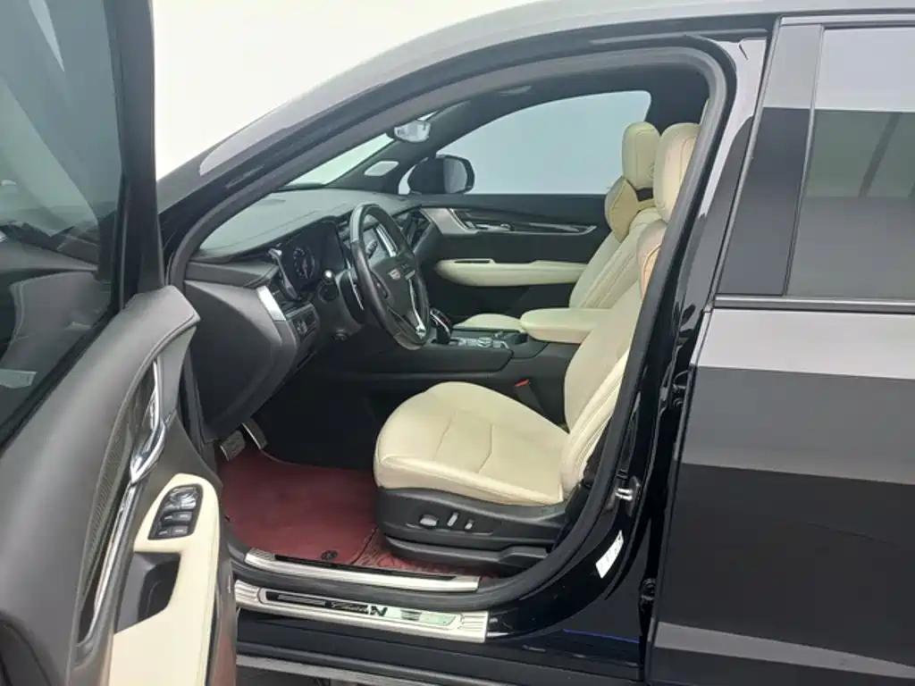 Cadillac XT6 — миниатюра 7