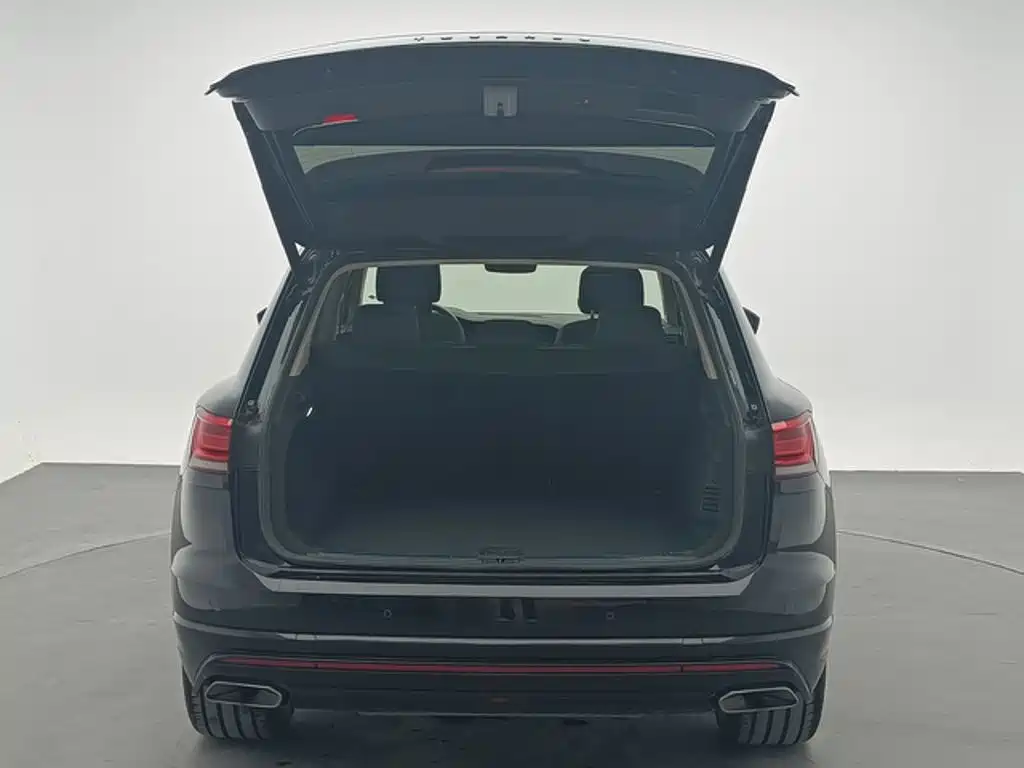 Volkswagen Touareg — миниатюра 10