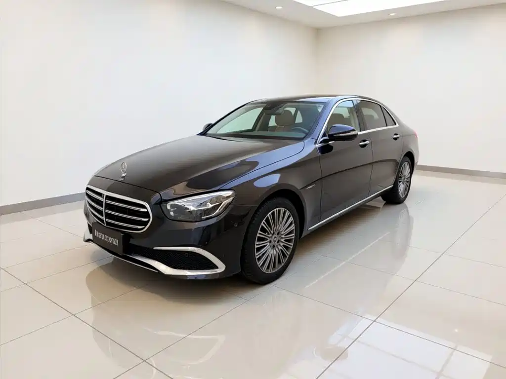 Mercedes-Benz E-Class — миниатюра 2