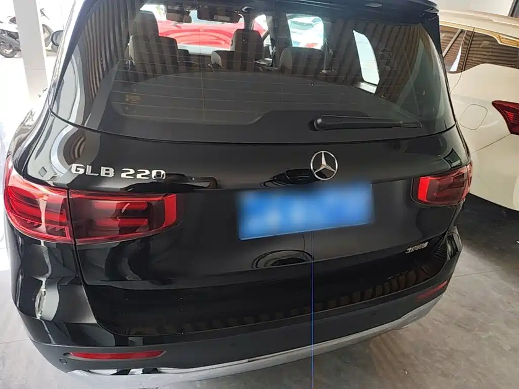 Mercedes-Benz GLB — миниатюра 6