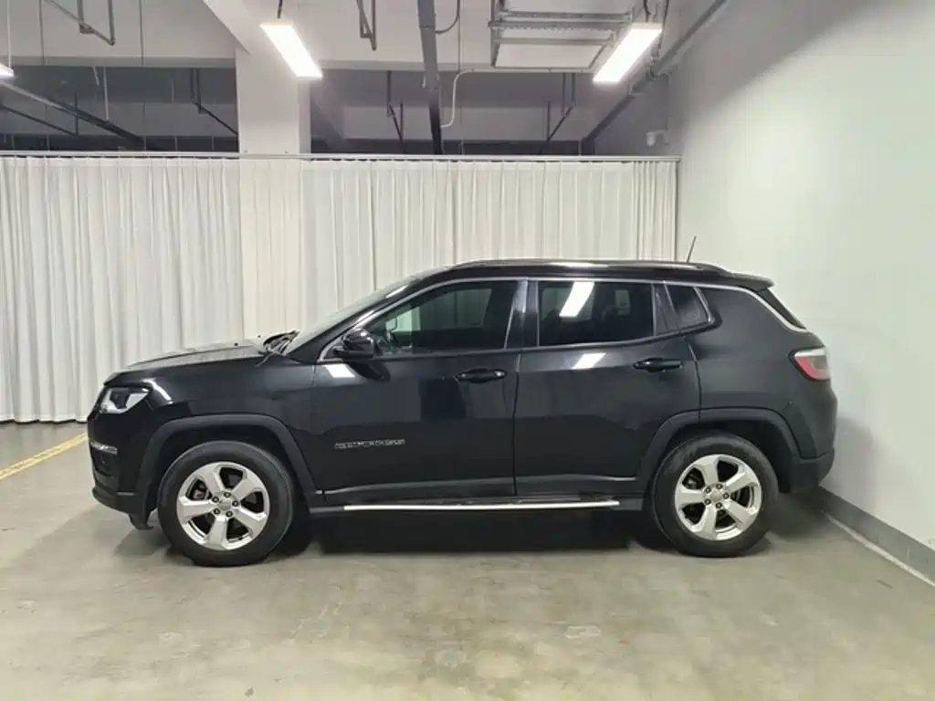 Jeep Compass — миниатюра 4