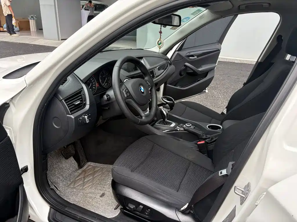 BMW X1 — миниатюра 10