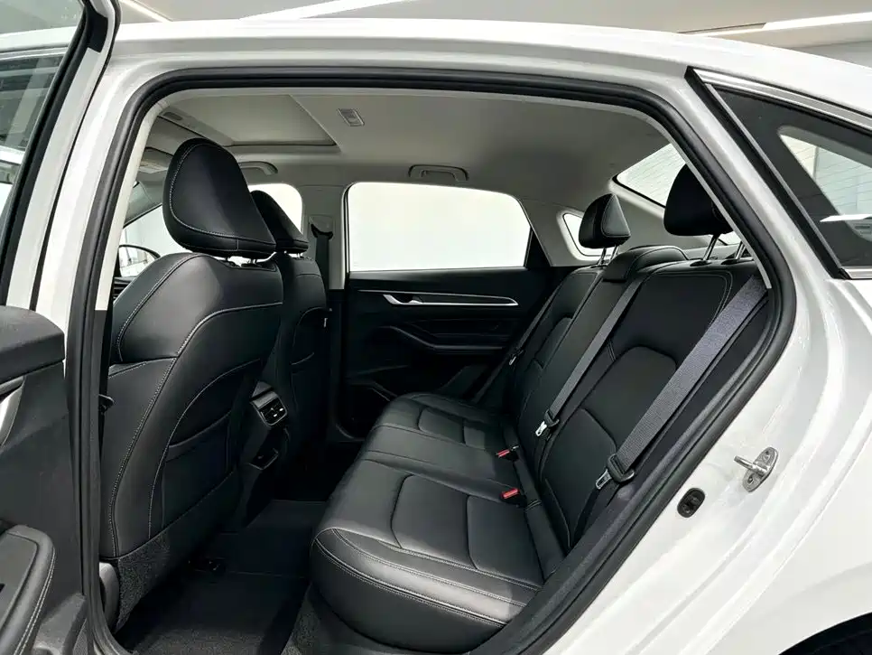 Geely Emgrand — миниатюра 6