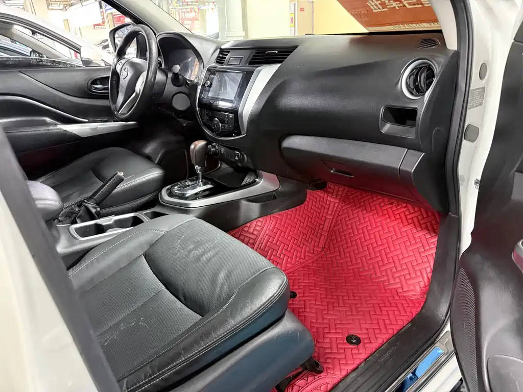 Nissan Terra — миниатюра 7