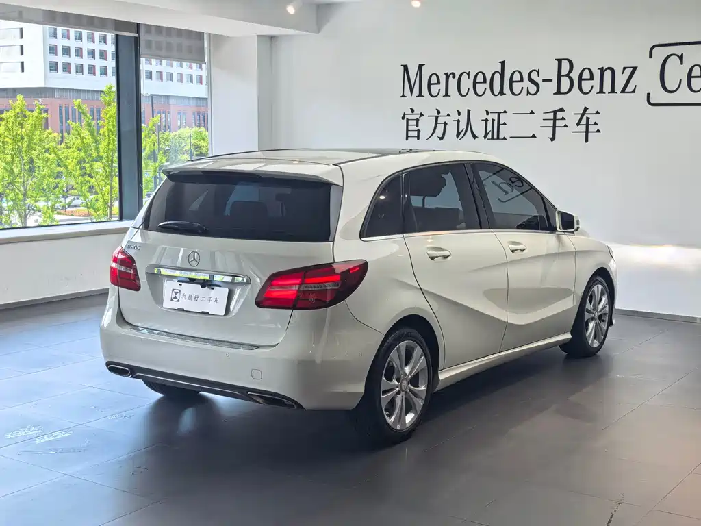 Mercedes-Benz B-Class — миниатюра 14