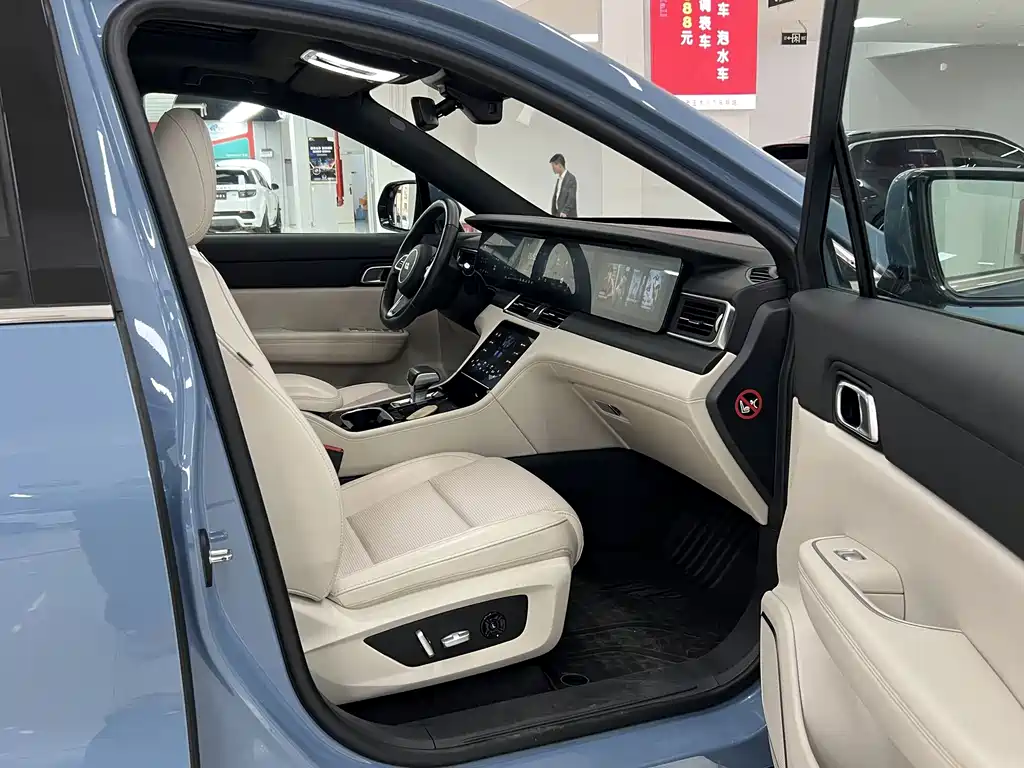 Li Auto Li ONE — миниатюра 7