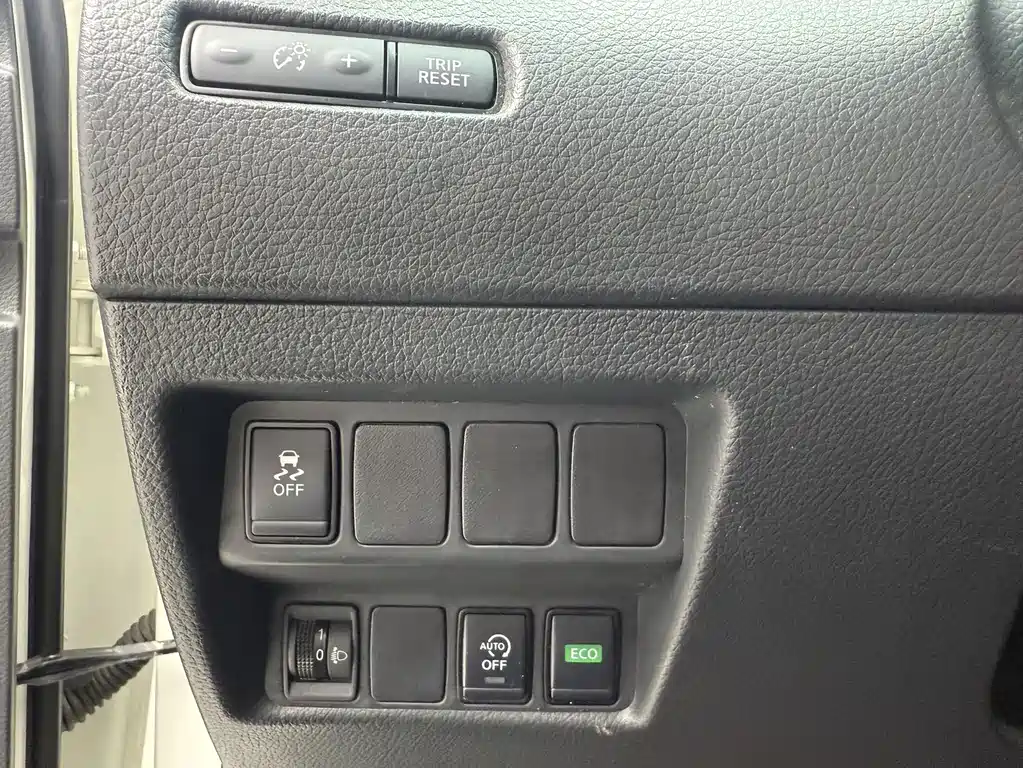 Nissan X-Trail — миниатюра 20