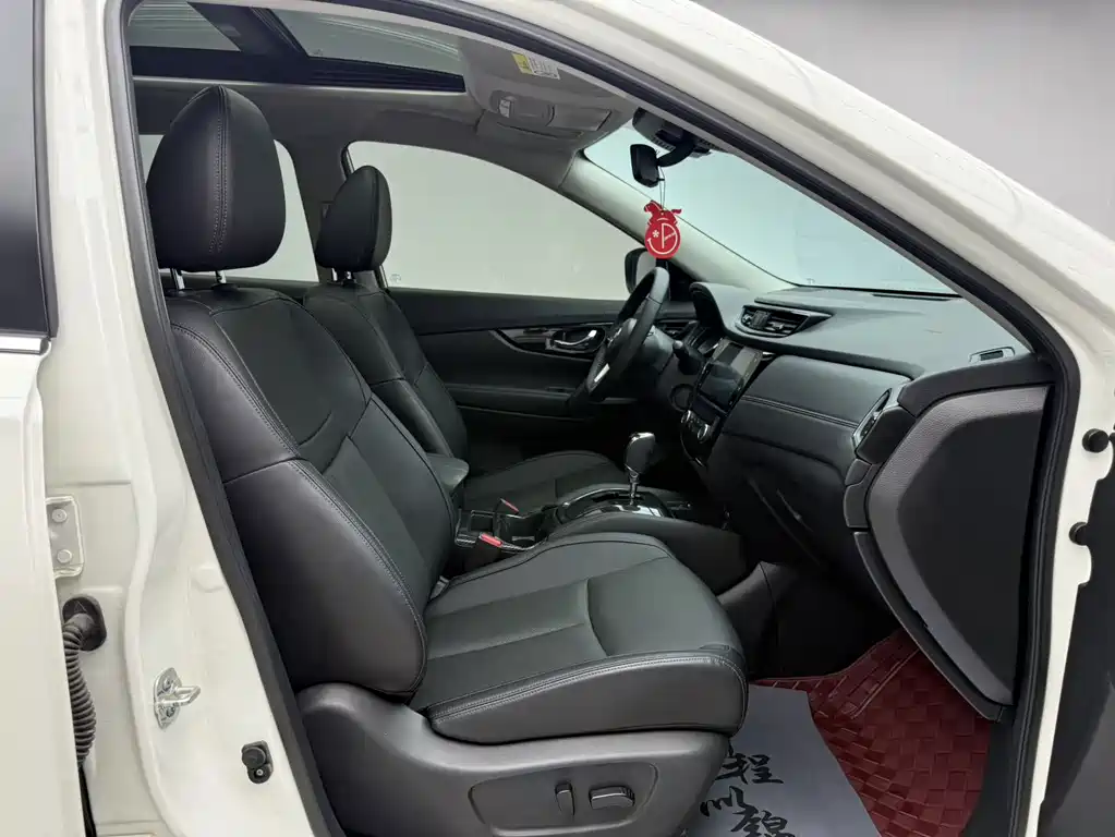 Nissan X-Trail — миниатюра 11