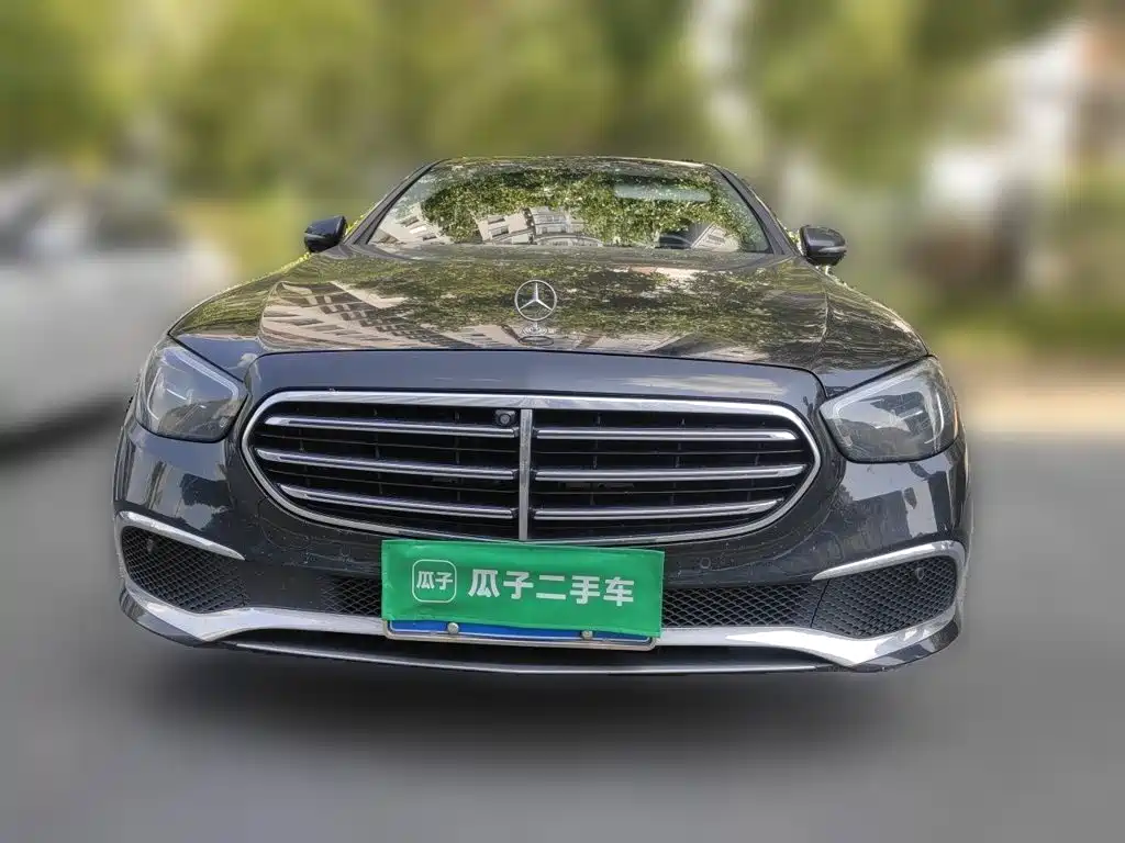 Mercedes-Benz E-Class — миниатюра 23