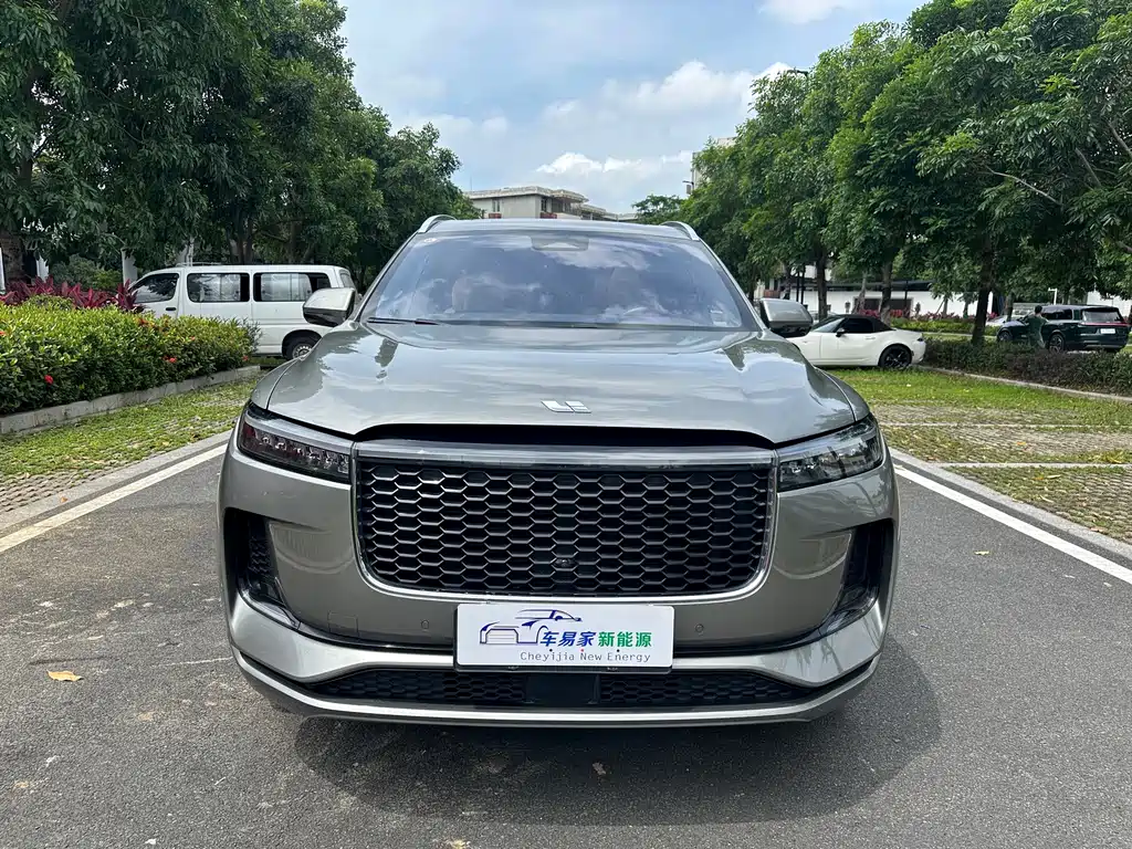 Li Auto ONE 2021 6 мест