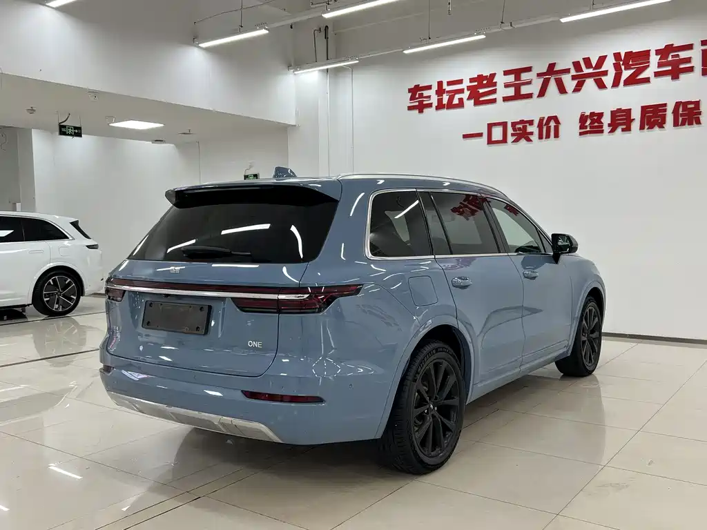 Li Auto Li ONE — миниатюра 11