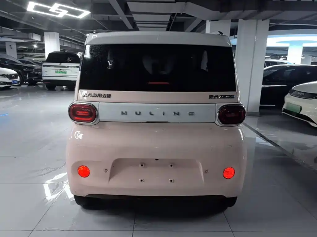 Wuling MINIEV — миниатюра 6
