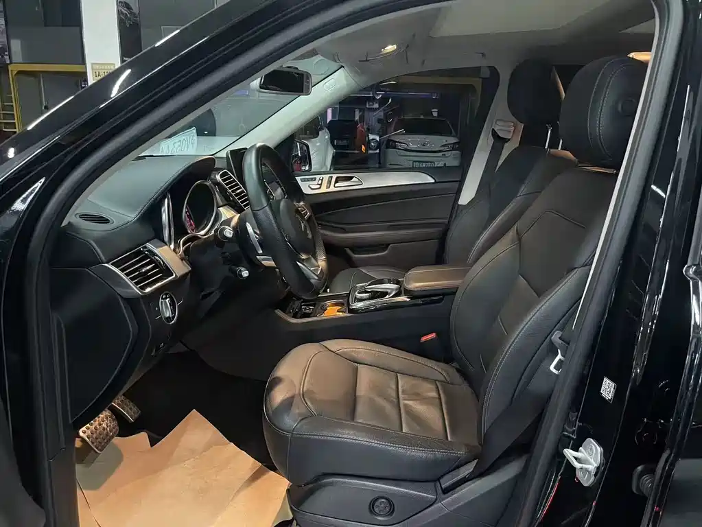 Mercedes-Benz GLE (Import) — миниатюра 6