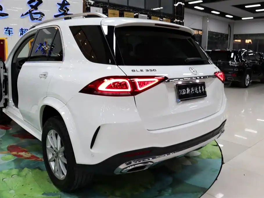 Mercedes-Benz GLE — миниатюра 23