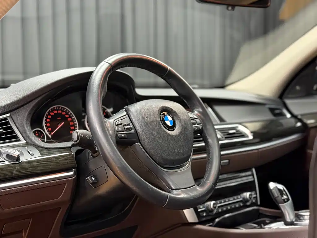 BMW 5 Series GT 5 GT 2015 528i Luxury