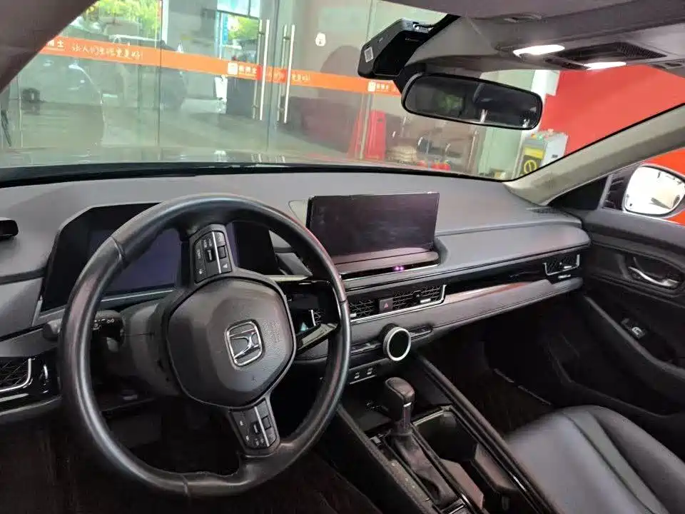 Honda Inspire — миниатюра 2