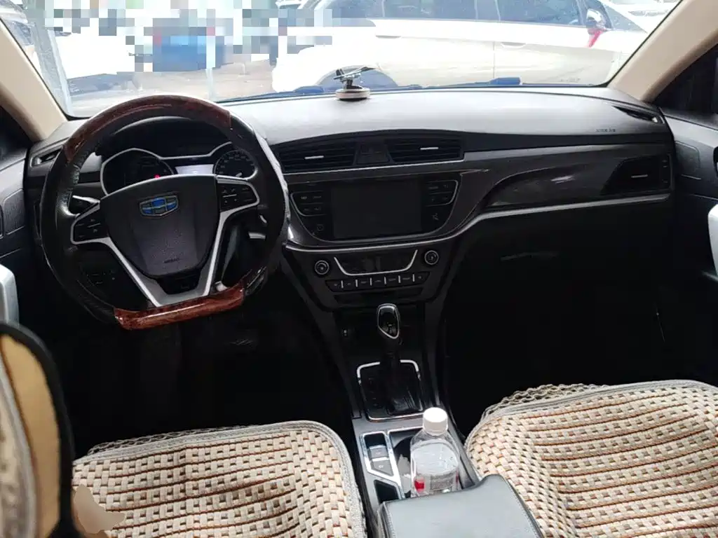 Geely Emgrand — миниатюра 10