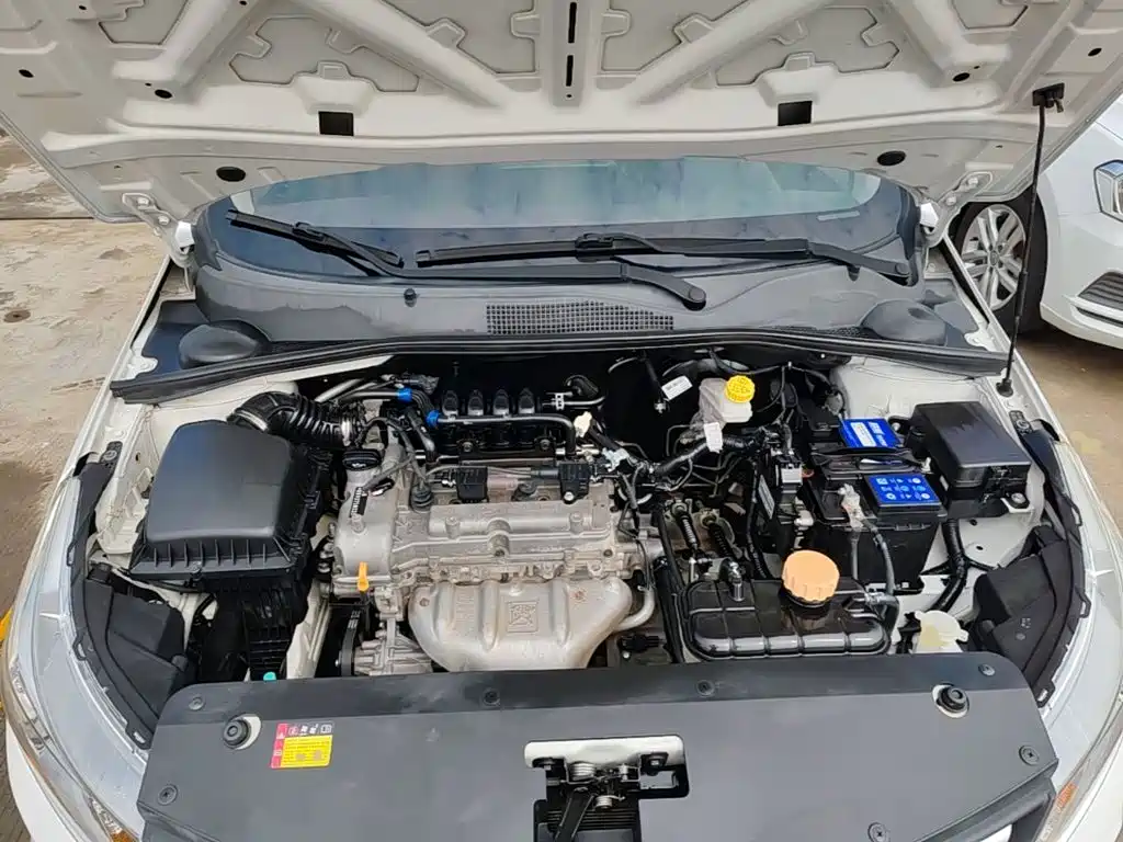 Baojun 310W — миниатюра 20