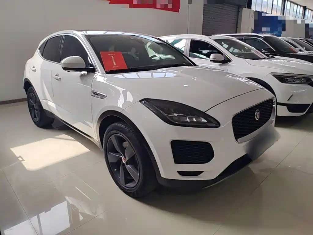 Jaguar E-PACE — миниатюра 4