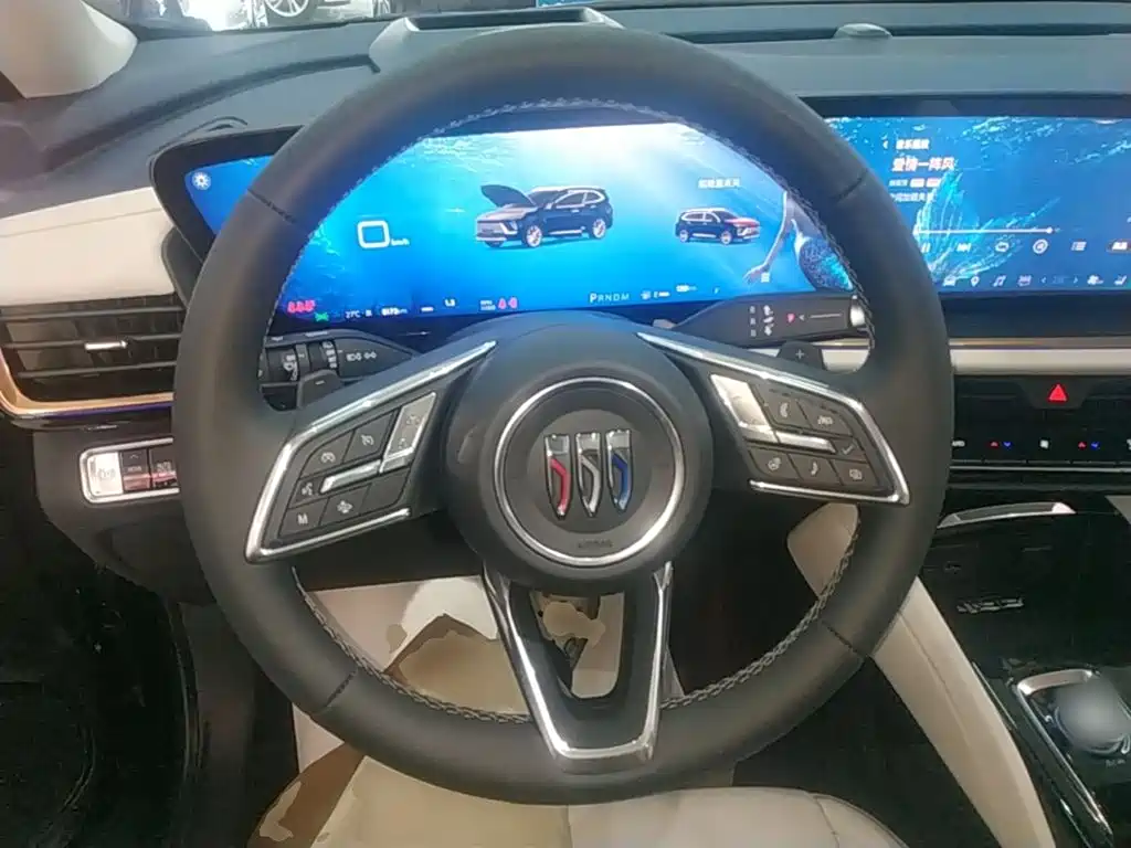 Buick Envision Plus — миниатюра 11