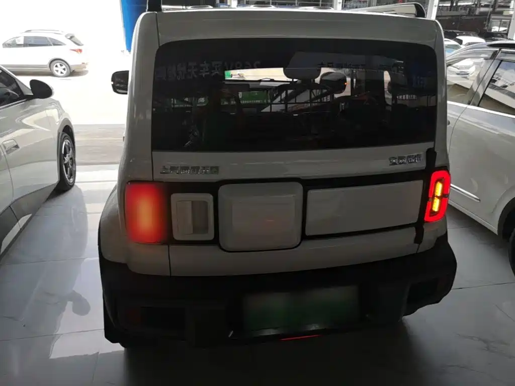 Baojun Yueye — миниатюра 6