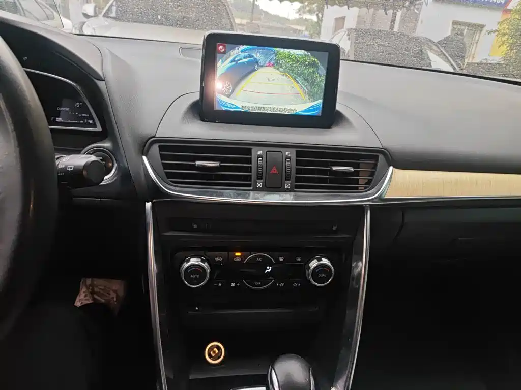 Mazda CX-4 2016 2.5L AT