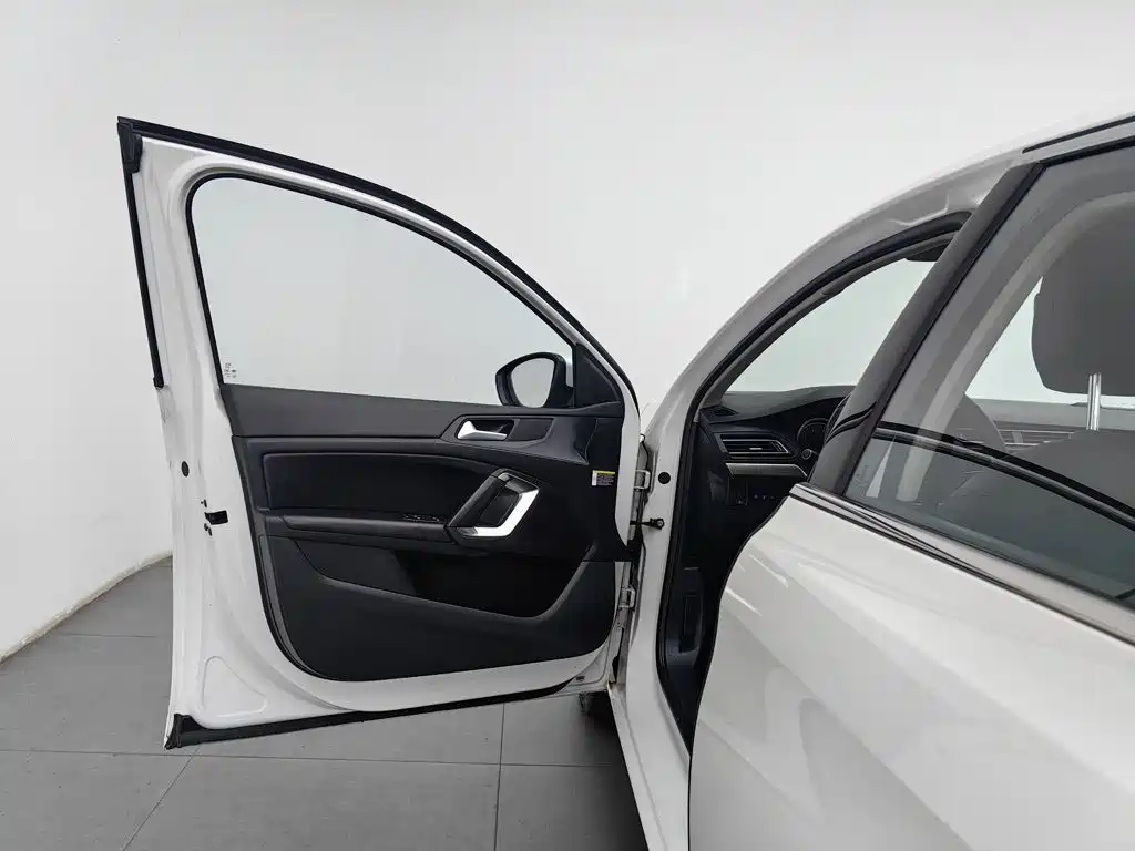 Peugeot 408 — миниатюра 8