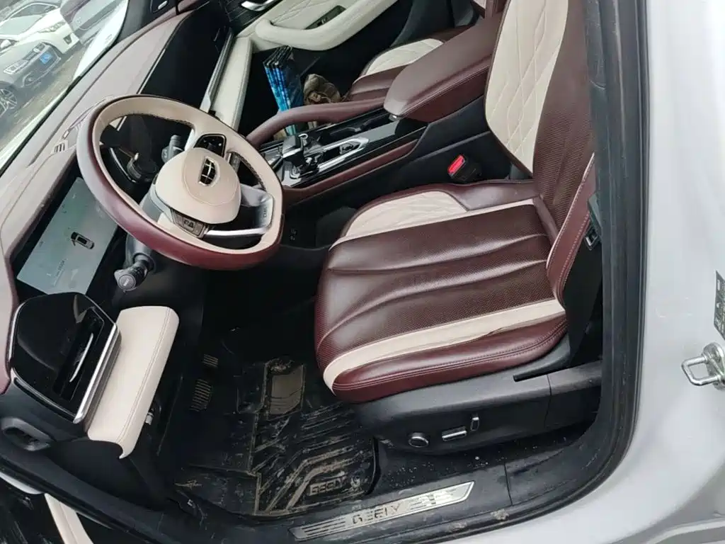 Geely Xingyue L — миниатюра 15