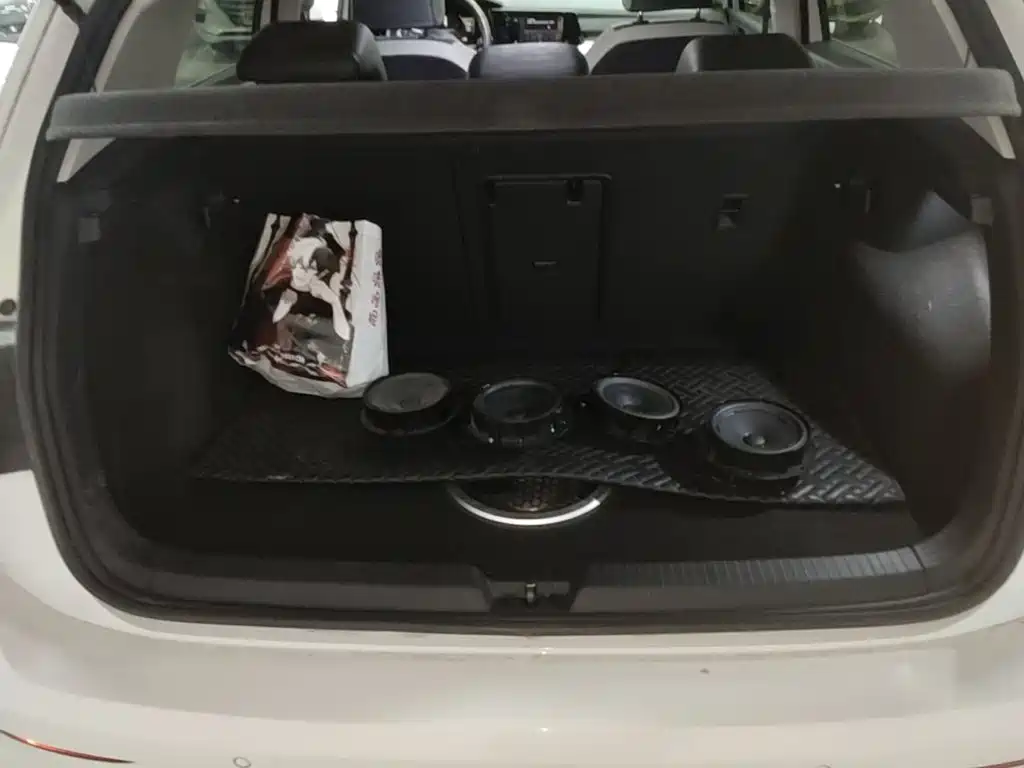 Volkswagen Golf — миниатюра 19