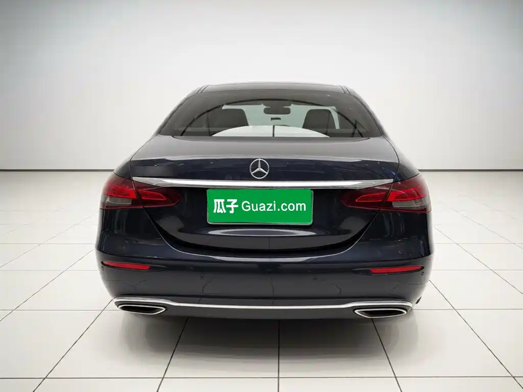 Mercedes-Benz E-Class — миниатюра 5