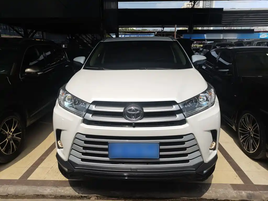 Toyota Highlander — миниатюра 3
