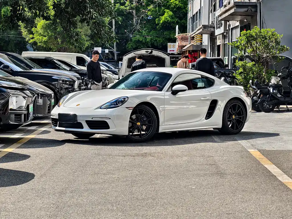 Porsche 718 2021