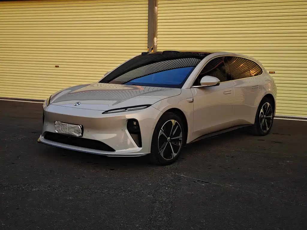 NIO NIO ET5T