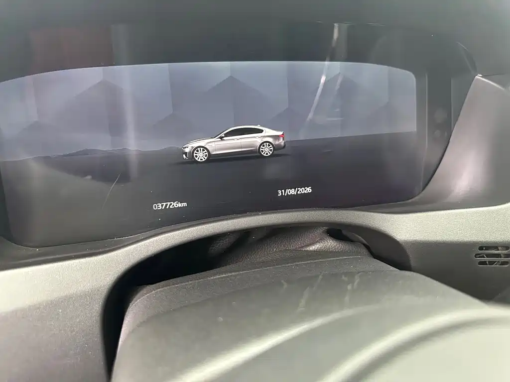 Jaguar XEL — миниатюра 9