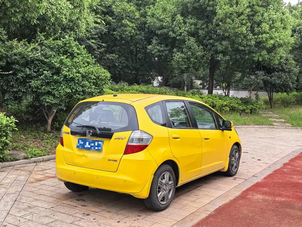 Honda Fit 2011 1.3L AT Comfort