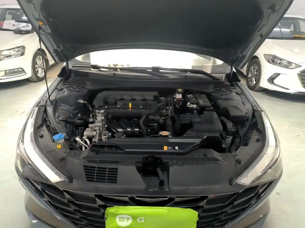 Hyundai Elantra — миниатюра 20