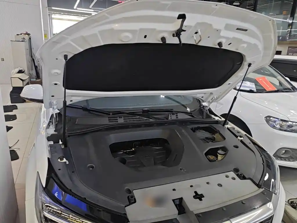 Roewe RX5 — миниатюра 20