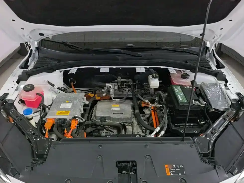 Roewe i6 MAX New Energy — миниатюра 20