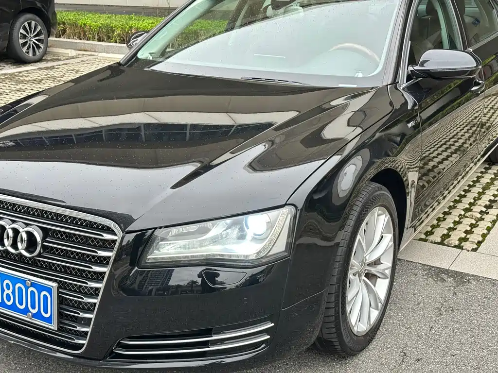 Audi A8 — миниатюра 10