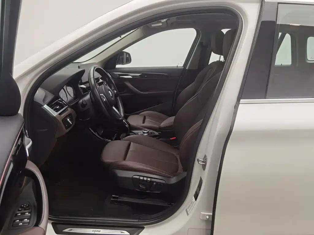 BMW X1 — миниатюра 10