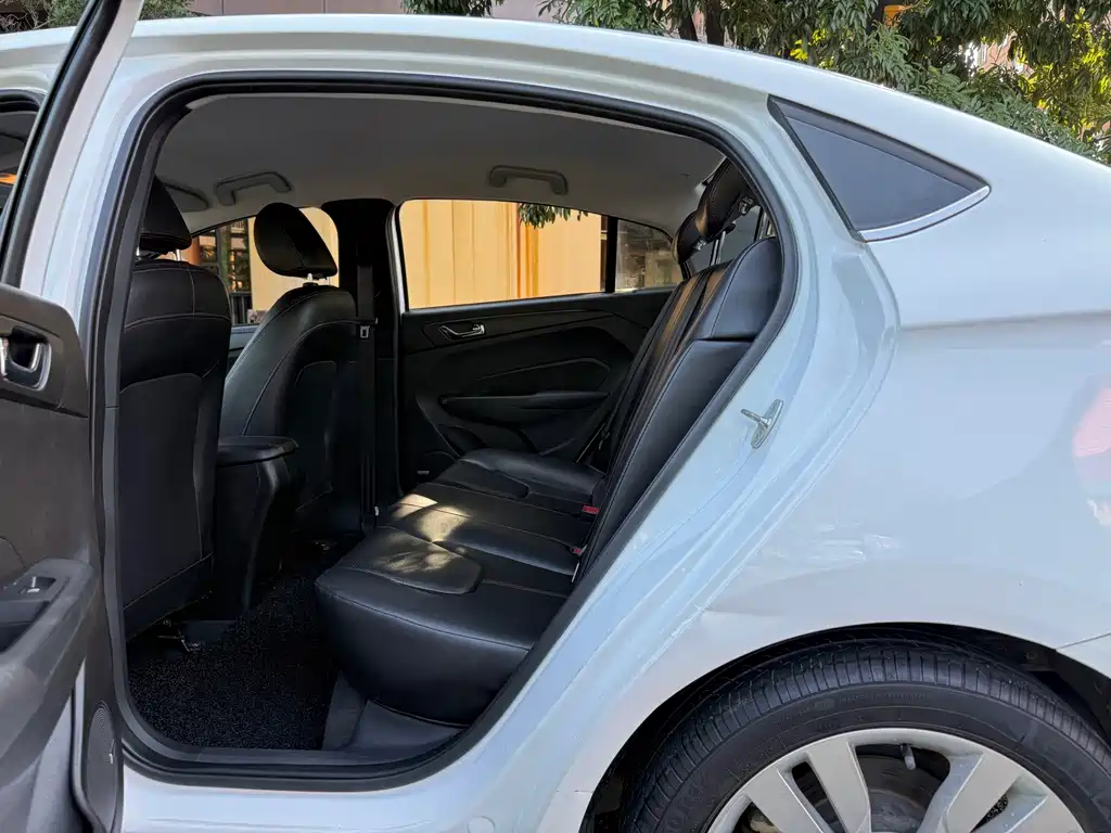 Chery Arrizo 5 — миниатюра 7