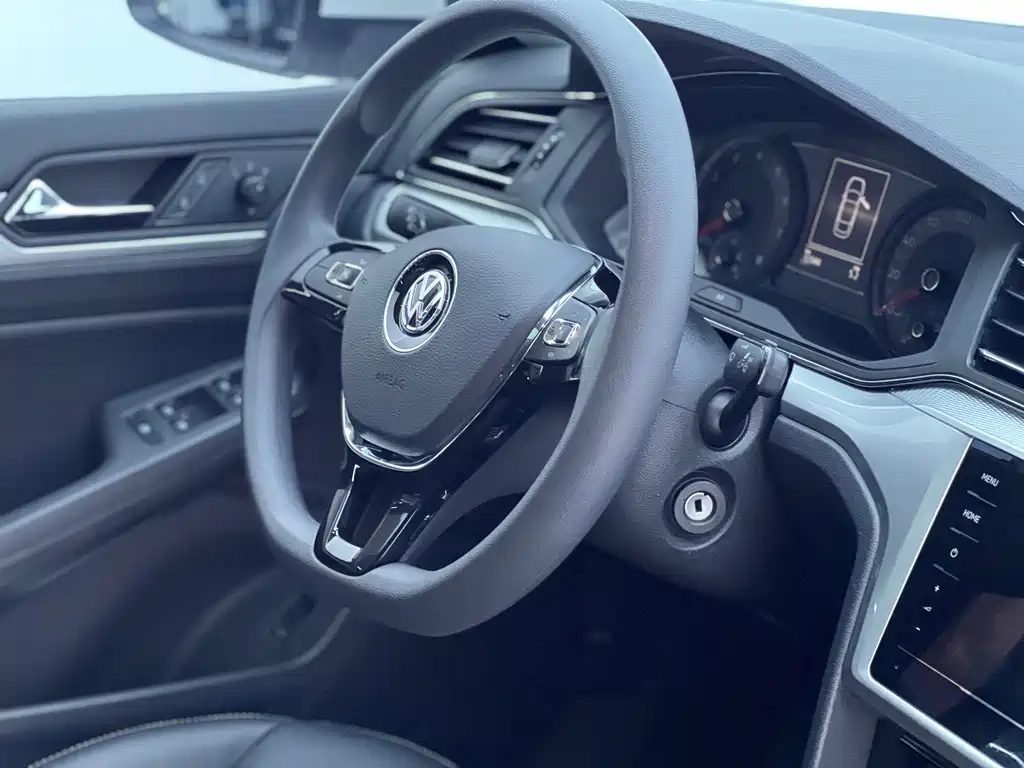 Volkswagen Lamando — миниатюра 10