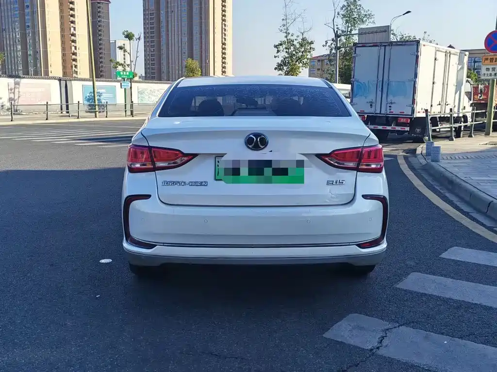 BAIC BEIJING EU5