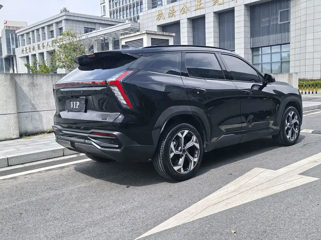 Geely Boyue L — миниатюра 8