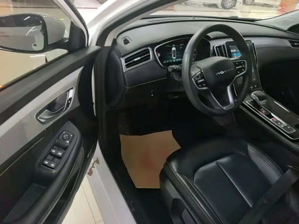 Roewe i6 MAX New Energy — миниатюра 16