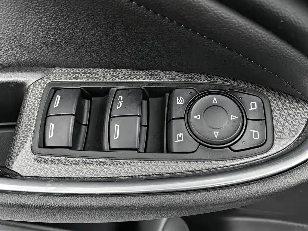 Chevrolet Malibu XL — миниатюра 9