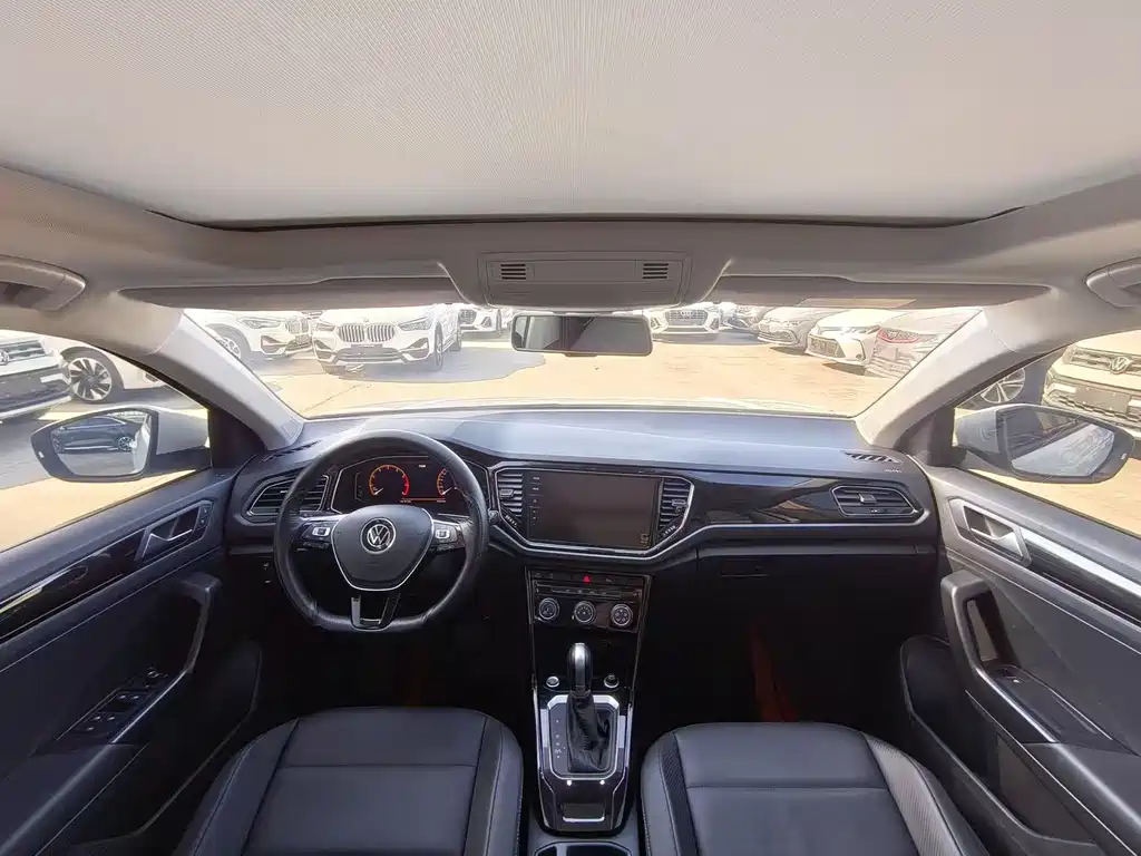 VOLKSWAGEN T ROC EXPLORING SONGS