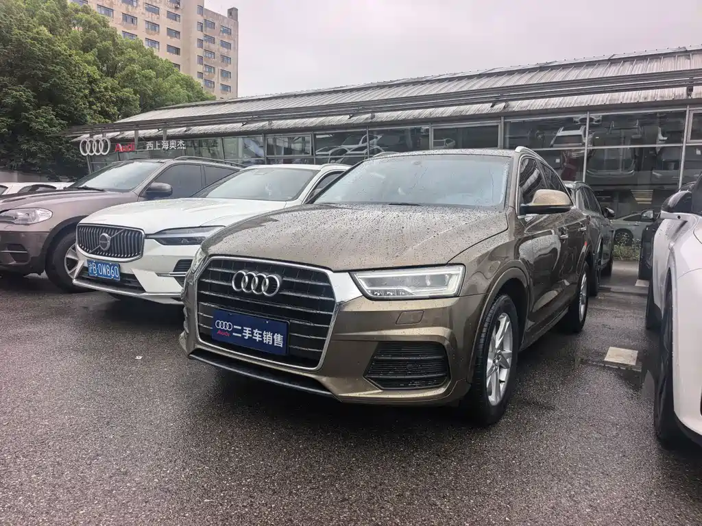 Купить Audi Q3