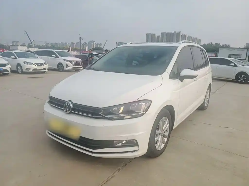 Volkswagen Touran — миниатюра 2